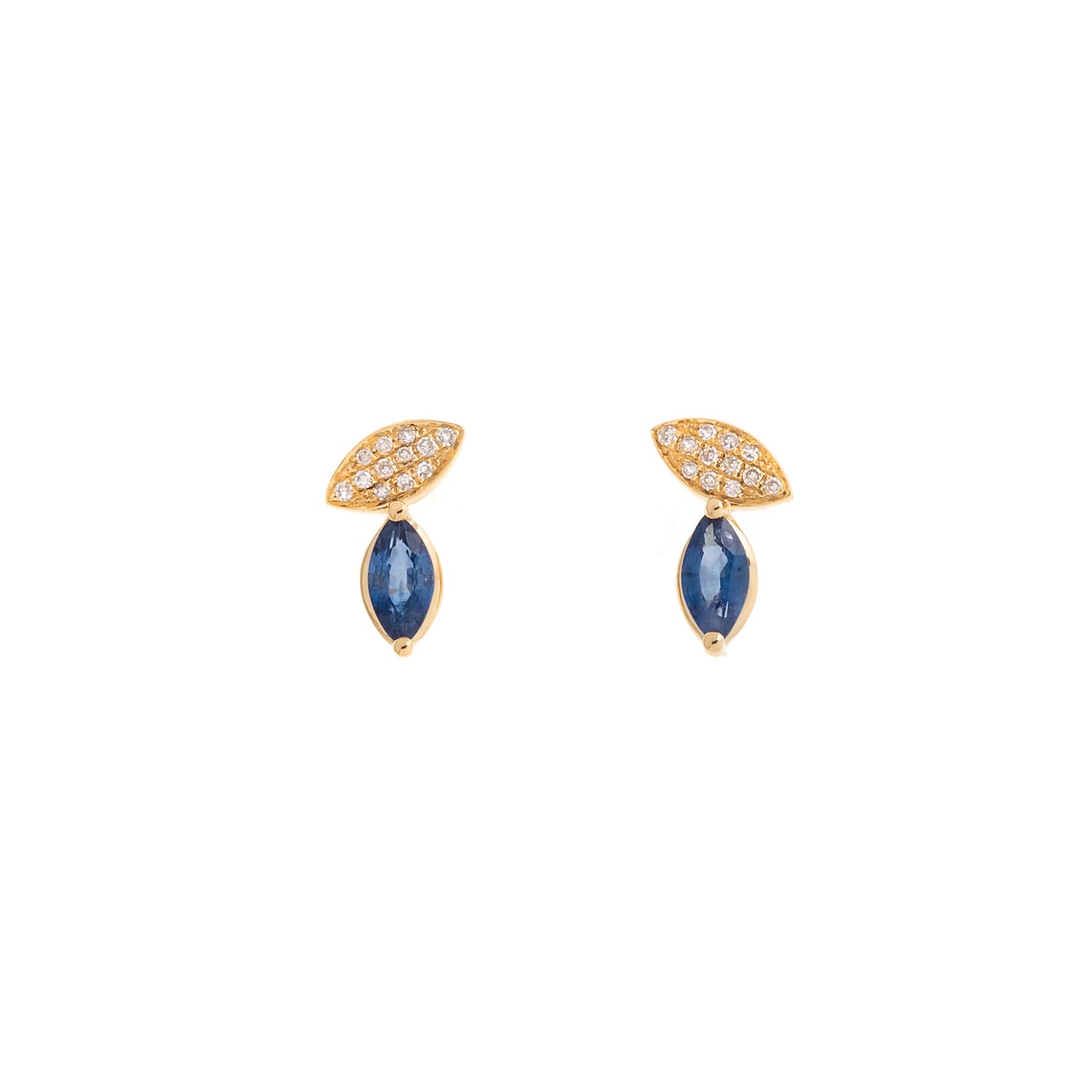 Sapphire Earring. Earrings. 18K gold earring. White Gold, yellow gold, rose gold. Perfect Gift. Earring gift. Fine jewelry. Anatol. Kifissia. Golden Hall. Σκουλαρίκι χρυσό. Σκουλαρίκι με ζαφείρια. Σκουλαρίκι τρυπητό. Σκουλαρίκι με ζαφείρι. Σκουλαρίκι με διαμάντια. Athens. Κηφισιά. Σκουλαρίκι με μπριγιάν.