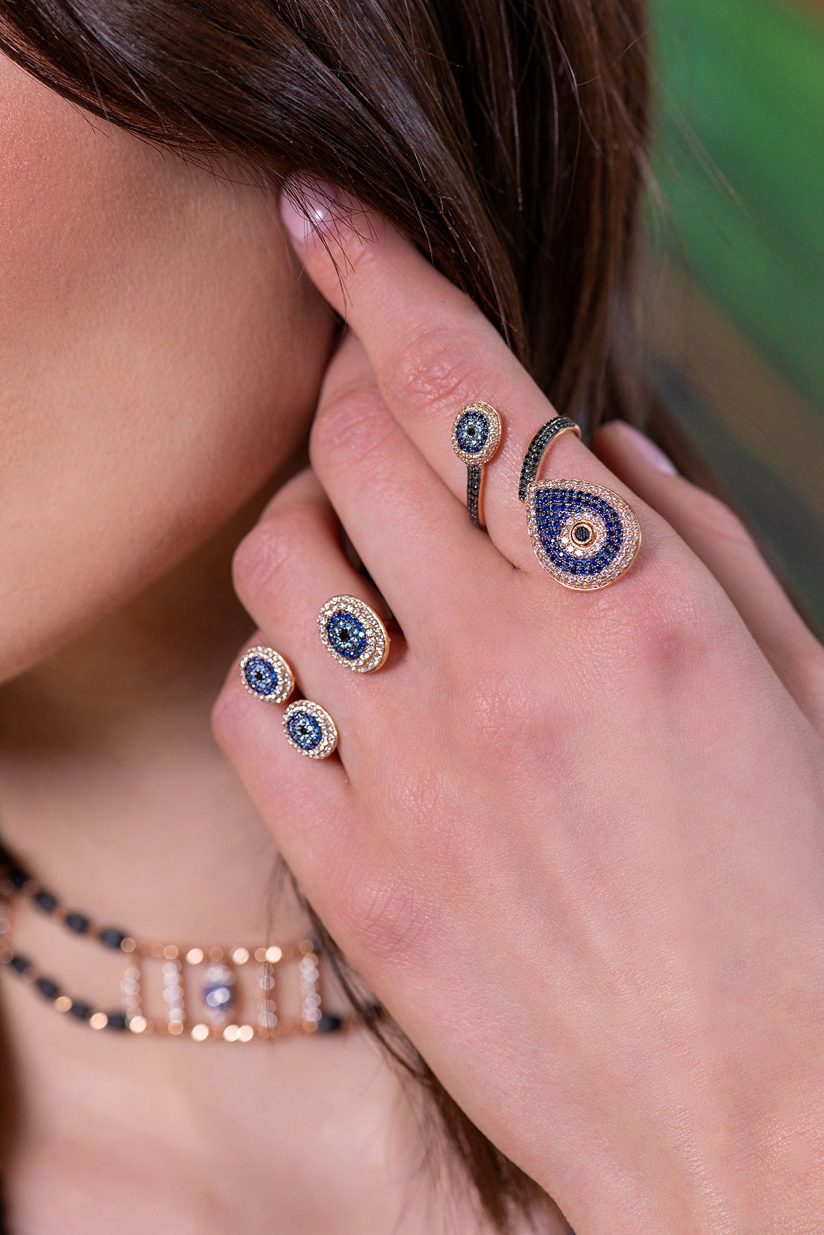 Evil eye Ring. Sapphire evil eye. Gold evil eye Ring. Diamond evil eye. Emerald eye Necklace. Evil eye gift. Protective evil eye. Fine jewelry. Anatol jewelry. Golden Hall. Kifissia. Δαχτυλίδι μάτι. Μάτι με διαμάντια. Δαχτυκλίδι με διαμάντια. Δαχτυλίδι με μπλε ζαφείρια. Athens.