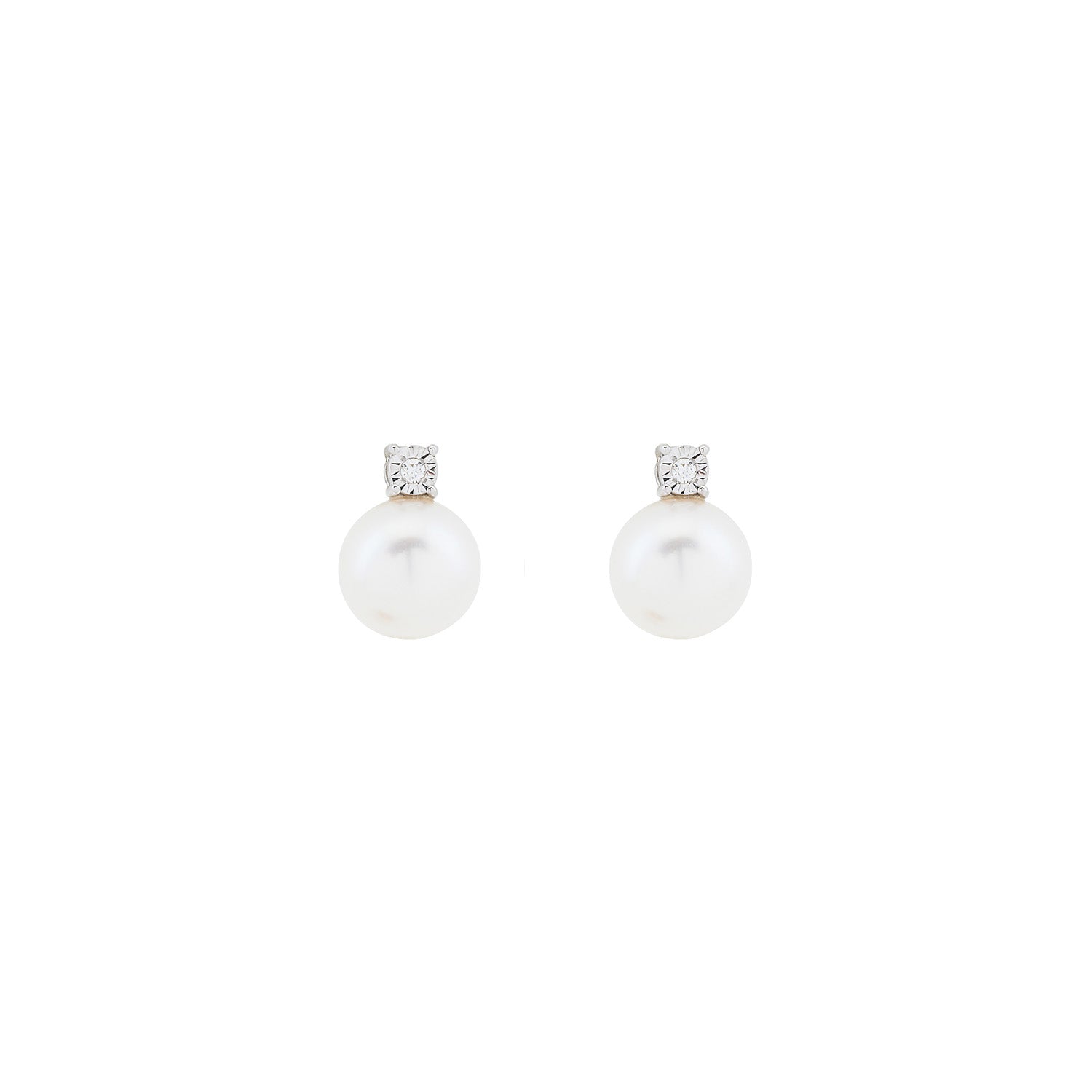 Diamond Top Pearl Earring