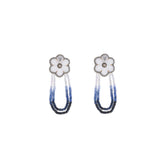 Fine Jewelry Earring. Diamond Earring. Gold and diamond earring. High end jewelry earring. Expensive jewelry. Anatol jewelry. Kifissia. Golden Hall. Χρυσά κοσμήματα. Κοσμήματα Κηφισιά. Σκουλαρίκι με διαμάντια. Σκουλαρίκι με μπριγιάν. Ακριβό σκουλαρίκι. Χρυσό σκουλαρίκι. Sapphire flower earrings.