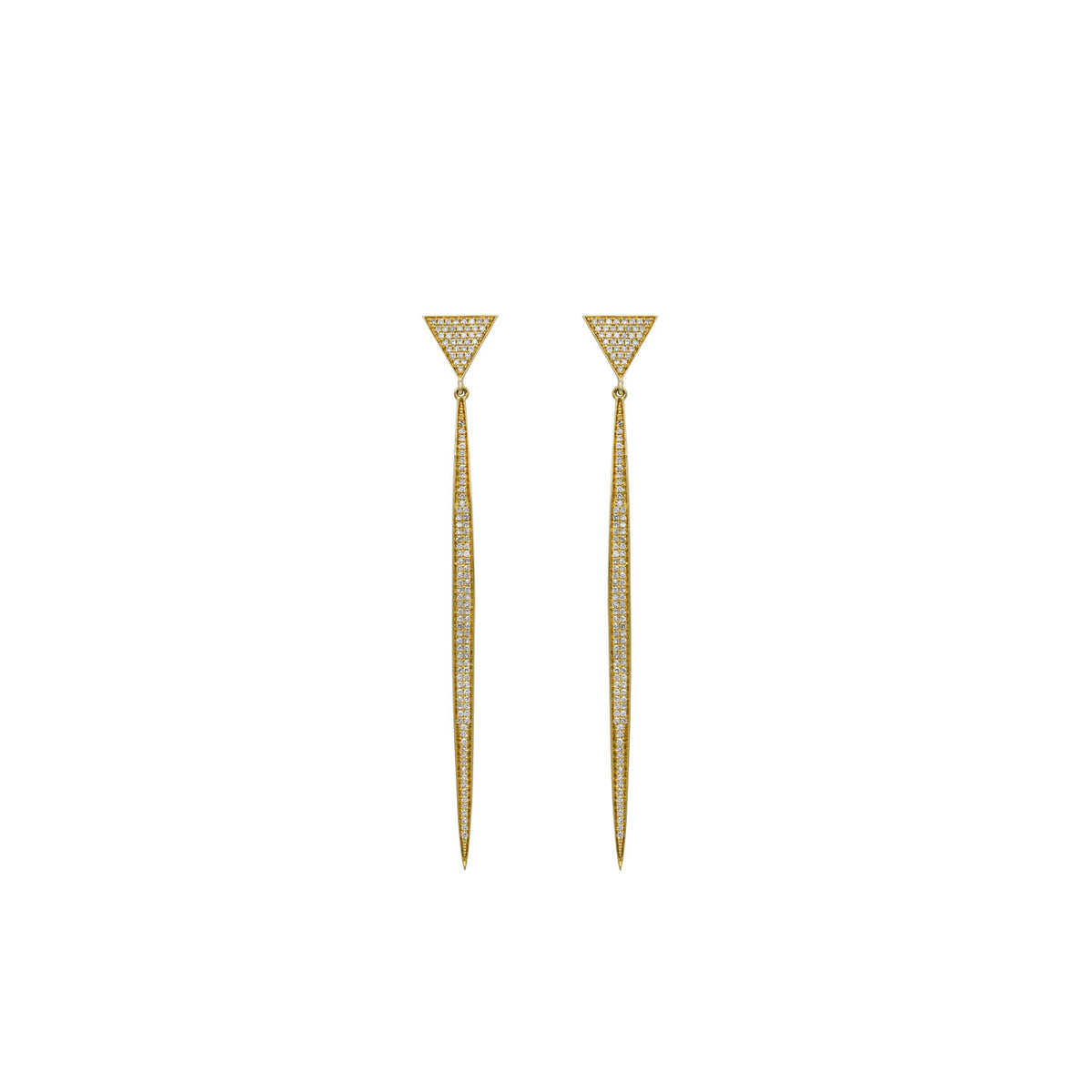 Fine Jewelry Earring. Diamond Earring. Gold and diamond earring. High end jewelry earring. Expensive jewelry. Anatol jewelry. Kifissia. Golden Hall. Χρυσά κοσμήματα. Κοσμήματα Κηφισιά. Σκουλαρίκι με διαμάντια. Σκουλαρίκι με μπριγιάν. Ακριβό σκουλαρίκι. Χρυσό σκουλαρίκι. Triangles earrings.