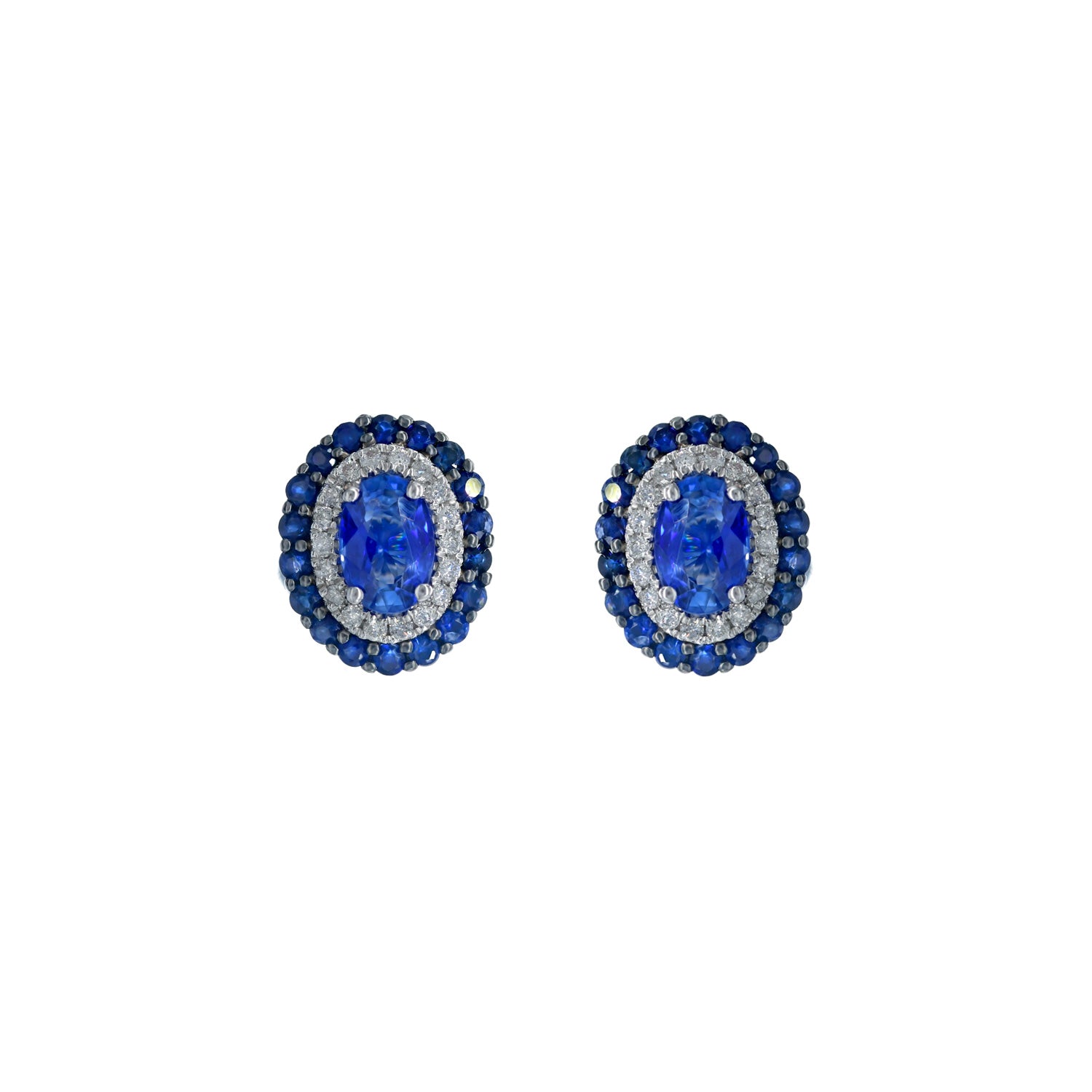 Sapphire Earring. Earrings. 18K gold earring. White Gold, yellow gold, rose gold. Perfect Gift. Earring gift. Fine jewelry. Anatol. Kifissia. Golden Hall. Σκουλαρίκι χρυσό. Σκουλαρίκι  με ζαφείρια. Σκουλαρίκι τρυπητό. Σκουλαρίκι με ζαφείρι. Σκουλαρίκι με διαμάντια. Athens. Κηφισιά. Σκουλαρίκι με μπριγιάν. 