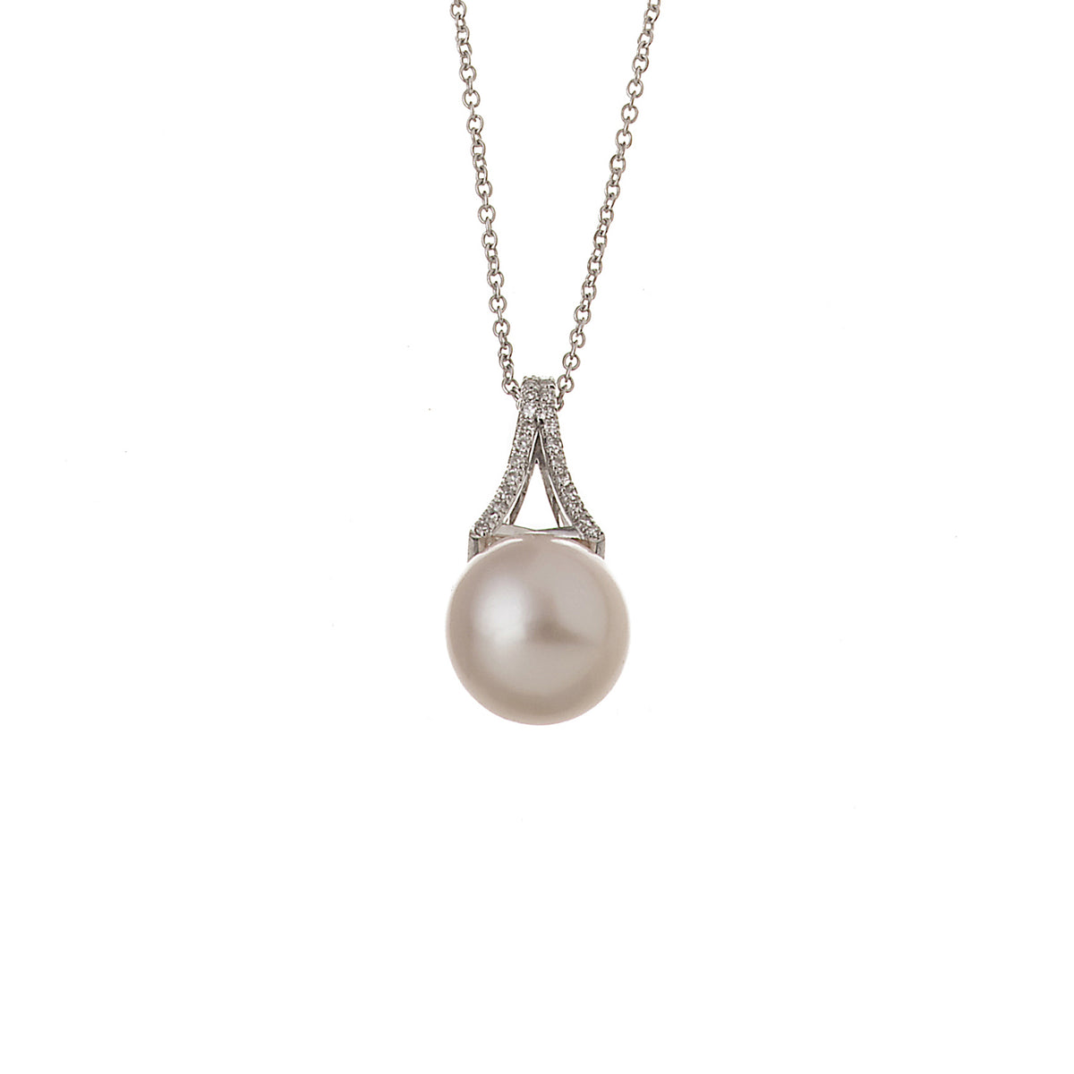Pearl Necklace. Fresh water pearl. Sea pearl. Diamond and pearl necklace. Diamond Necklace. Chain necklace. Classic Necklace. Pearl Gift. Fine jewelry. Anatol jewelry. Χρυσά κοσμήματα. Κοσμήματα Κηφισιά. Κολιέ με μαργαριτάρι. Κολιέ με πέρλα. Κολιέ με μπριγιάν και μαργαριτάρι. Κολιέ με διαμάντι και πέρλα.