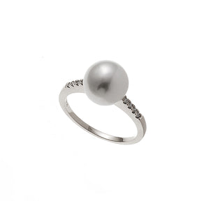 Pearl Ring. Diamond and pearl ring. Fresh water pearl. Pearl ring for gift. Anatol jewellery. Δαχτυλίδι με μαργαριτάρι. Δαχτυλίδι με πέρλα. Δαχτυλίδι με μπριγιάν. Δαχτυλίδι με μαργαριτάρι και διαμάντια. Κοσμήματα Κηφισιά. Κοσμήματα Αθήνα. Χρυσά κοσμήματά.  