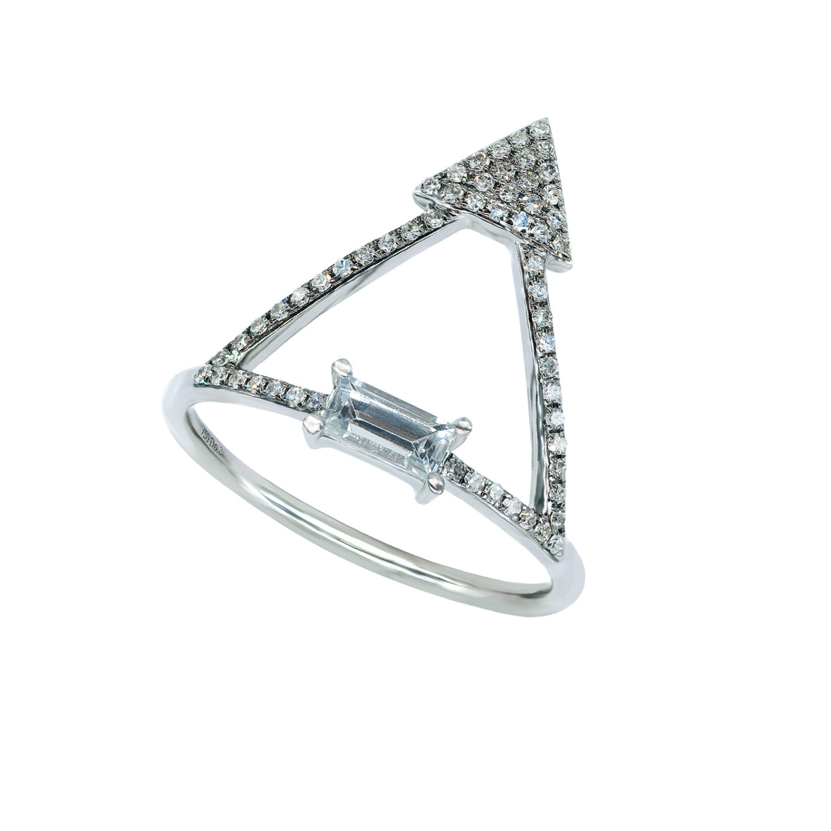 Sapphire Ring. Diamond and sapphire ring. Precious stone ring. High end ring. Anatol jewelry. Fine jewelry. Golden Hall. Kifissia. Vivid blue sapphire. Fine jewelry. Ring. Engagement ring. Royal blue ring. Athens. Δαχτυλίδι με διαμάντια. Δαχτυλίδι με μπλε ζαφείρι. Δαχτυλίδι κόσμημα. Καλό δαχτυλίδι. Κοσμήματα. 